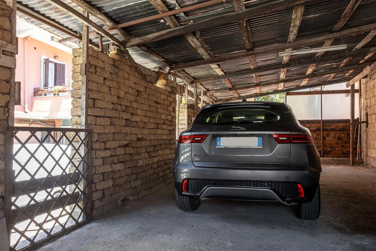 Apartment Comodo Loft Vicino La Metro Battistini Con Garage Rome